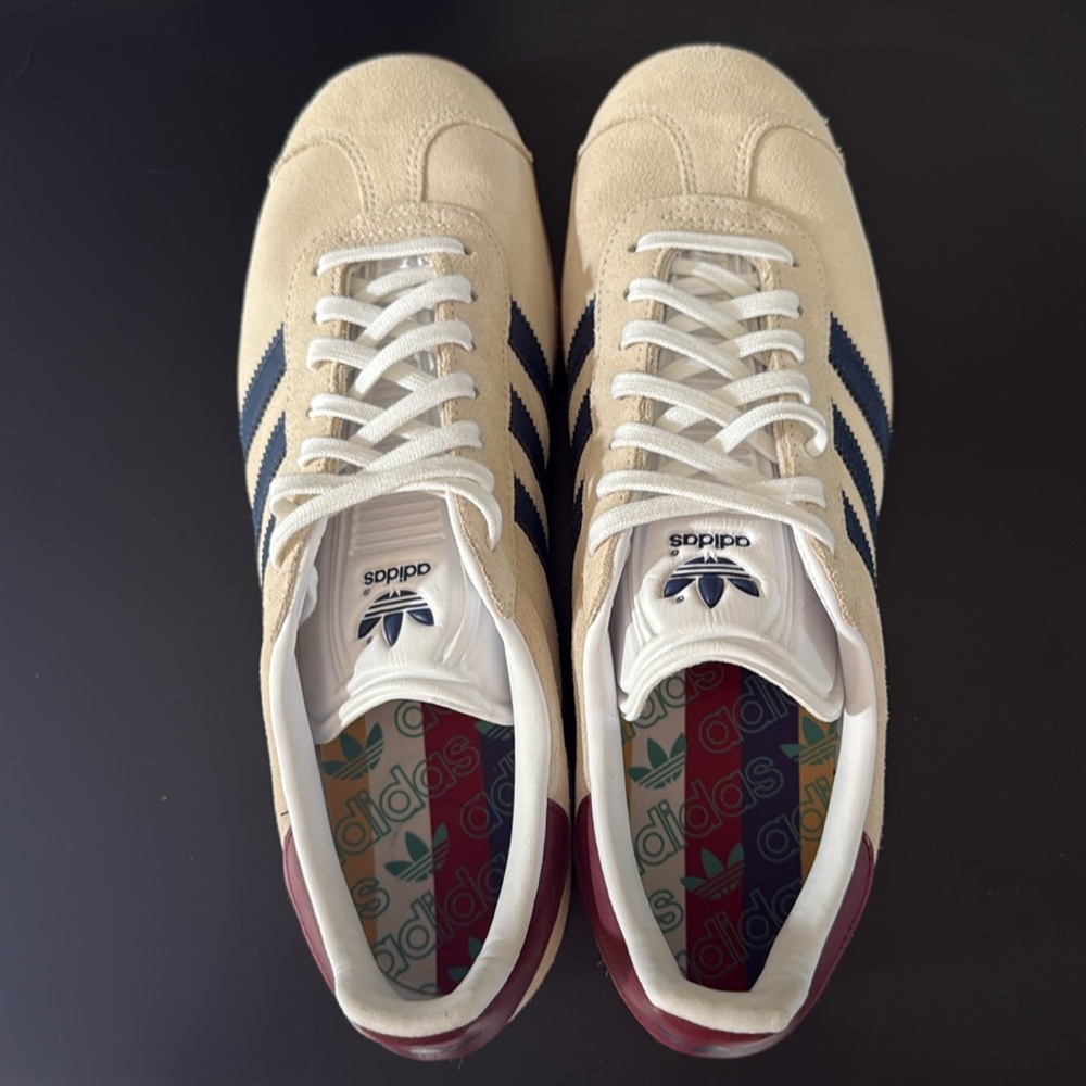 Adidas Cream and Navy Classic Sneakers - Picture 9 of 13